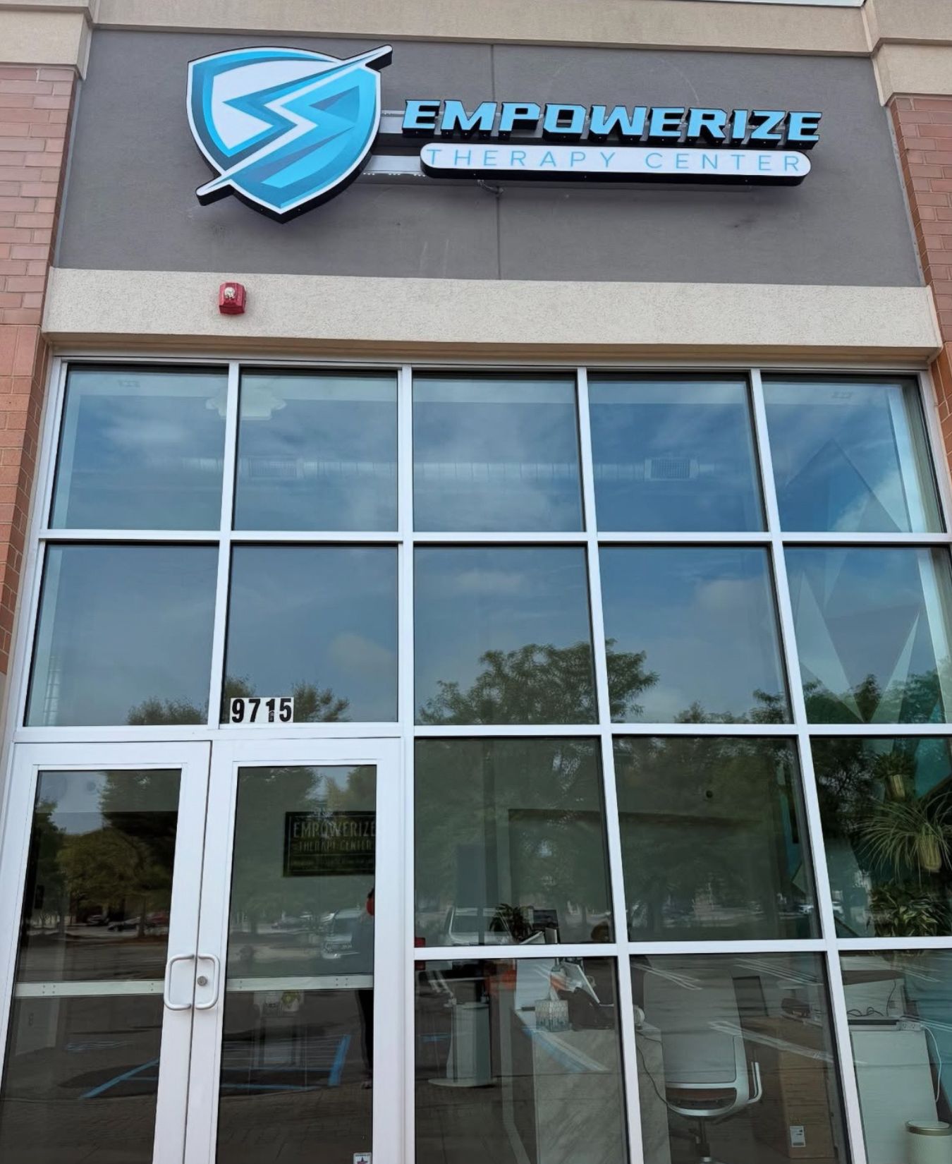 Clinic entrance, Village Place Blvd